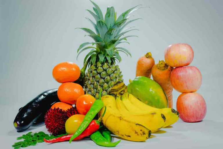 Eating This Common Fruit Lowers Depression Risk 20% (M)