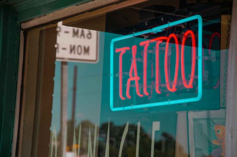 How Tattoos Affect People’s Perceived Attractiveness (M)